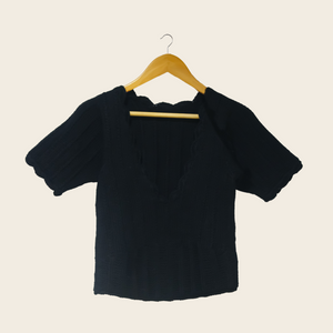 Yūbi Woolen Top – Stylish, Versatile, Handknitted Elegance - Mojopanda Organic Store