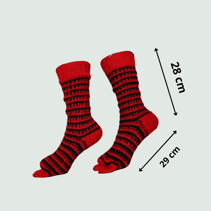 Hand-Knitted-Woollen-Socks-For-Men-Red_black