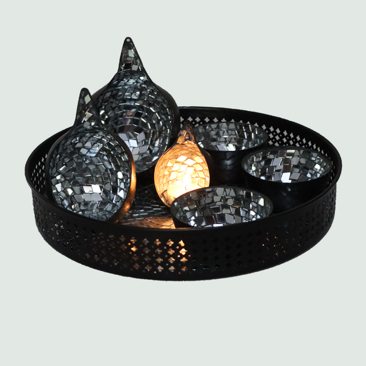 Christmas - Thali with 3 Bowls & 3 T Lights - Front View